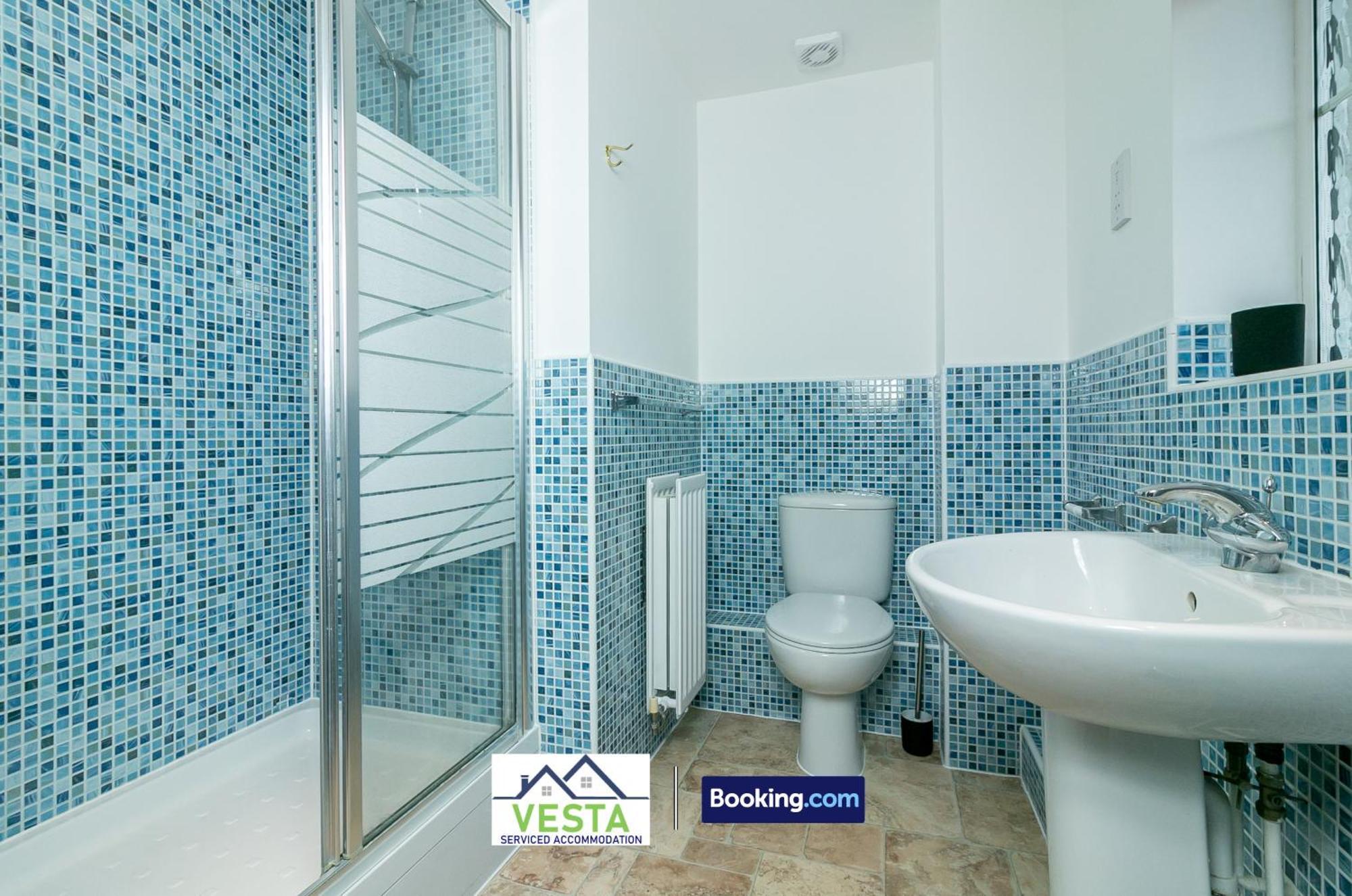 Three Bedroom Apartment By Vesta Serviced Accommodation & Short Lets Hatfield With Free Parking Bagian luar foto