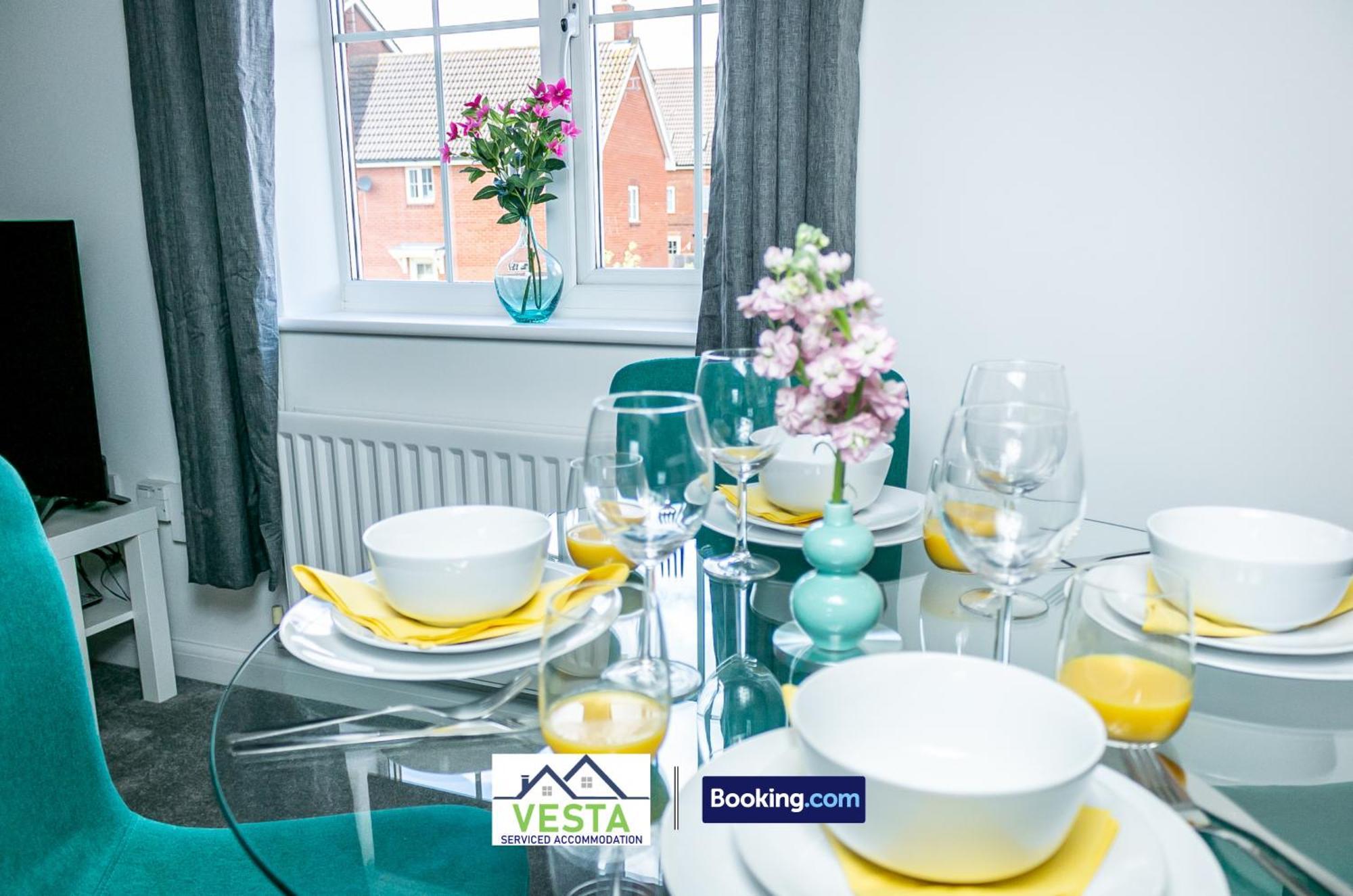 Three Bedroom Apartment By Vesta Serviced Accommodation & Short Lets Hatfield With Free Parking Bagian luar foto